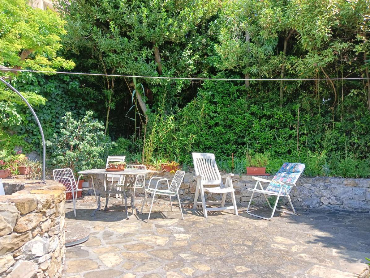 Villetta Con Giardino A Due Passi Dal Mare Imperia Exterior foto